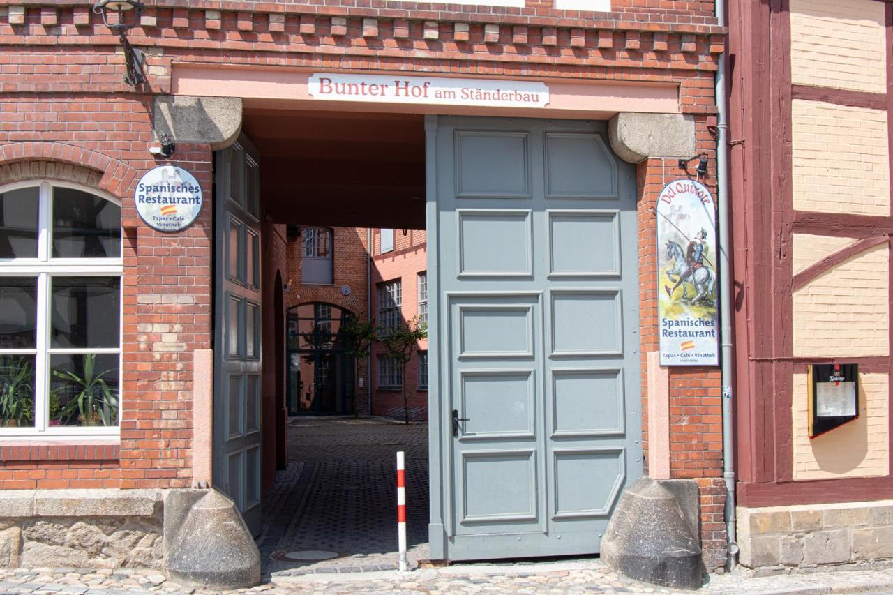 Ferienwohnungen Bunter Hof Quedlinburg Exterior foto